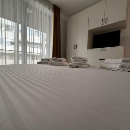Ferienwohnung Escape Lounge Craiova Exterior foto