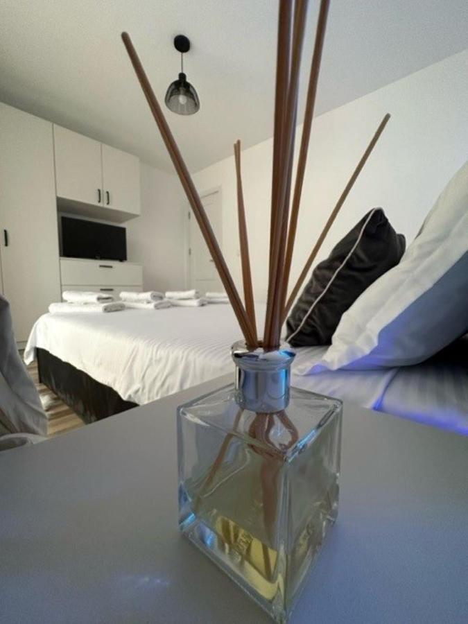 Ferienwohnung Escape Lounge Craiova Exterior foto