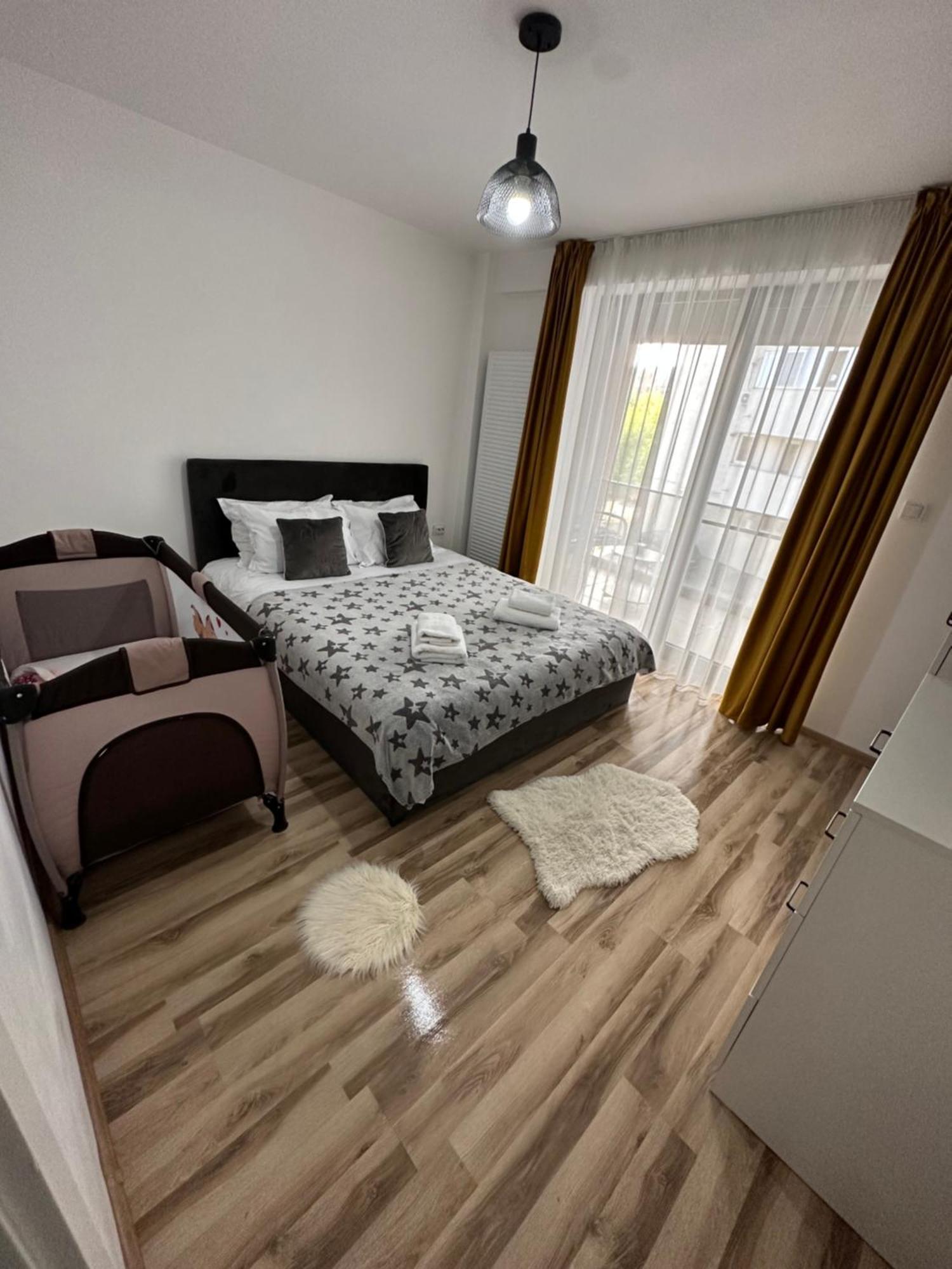 Ferienwohnung Escape Lounge Craiova Exterior foto