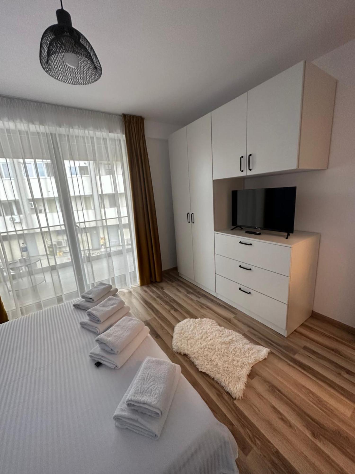 Ferienwohnung Escape Lounge Craiova Exterior foto
